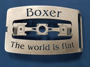Gürtelschnalle Boxer Motor the world is flat